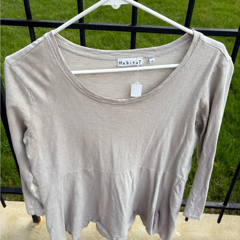 Habitat Women's Cream Long Sleeve Top